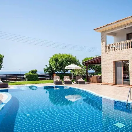 Villa Nikos *