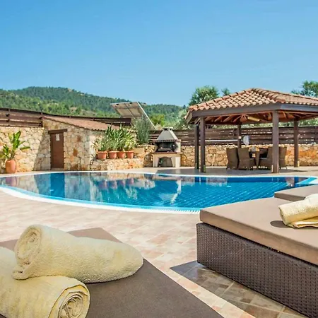 Villa Nikos *